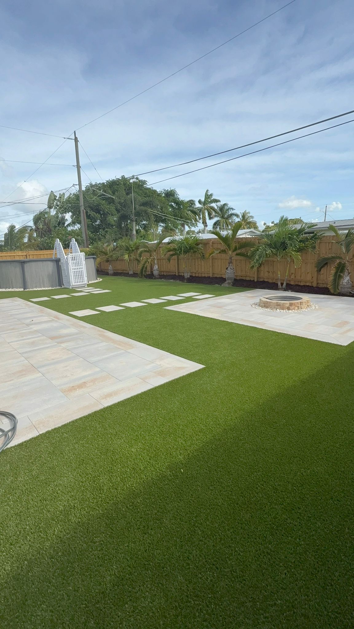 Fake Grass for backyard and pool area Jupiter Florida after
